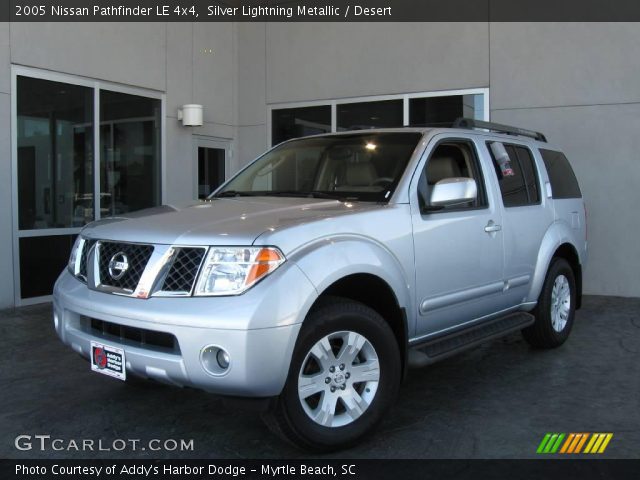 2005 Nissan Pathfinder LE 4x4 in Silver Lightning Metallic