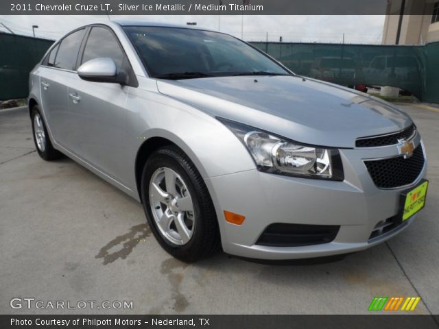 2011 Chevrolet Cruze LT in Silver Ice Metallic