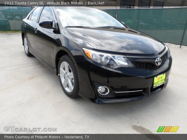 2012 Toyota Camry SE in Attitude Black Metallic