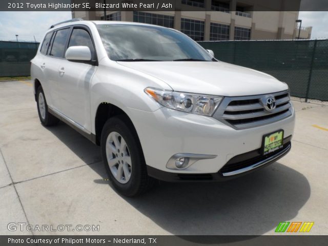 2012 Toyota Highlander SE in Blizzard White Pearl