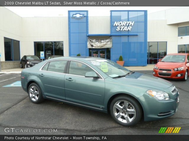 2009 Chevrolet Malibu LT Sedan in Silver Moss Metallic