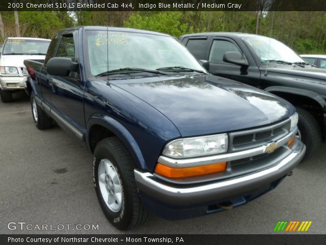 2003 Chevrolet S10 LS Extended Cab 4x4 in Indigo Blue Metallic