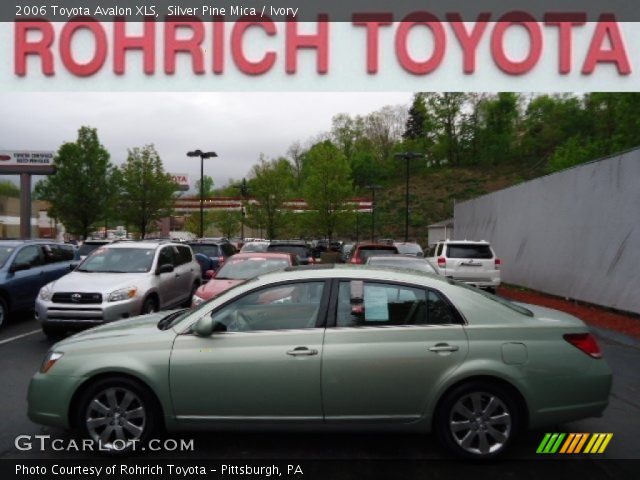 2006 Toyota Avalon XLS in Silver Pine Mica