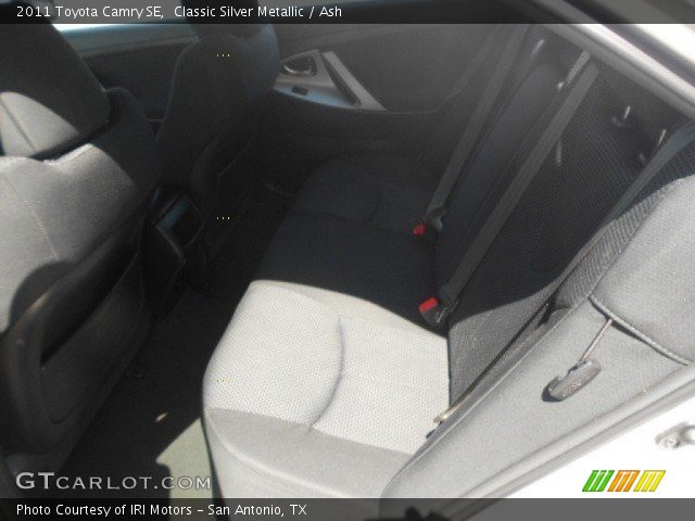 2011 Toyota Camry SE in Classic Silver Metallic