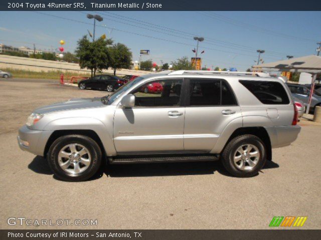 2004 Toyota 4Runner SR5 in Titanium Metallic