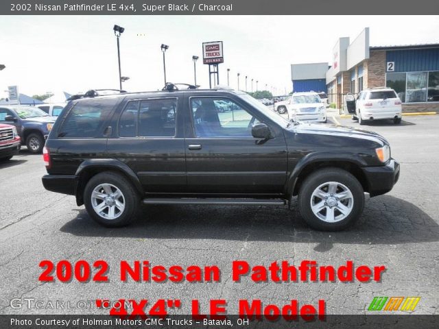 2002 Nissan Pathfinder LE 4x4 in Super Black