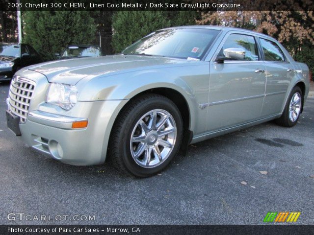 2005 Chrysler 300 C HEMI in Linen Gold Metallic