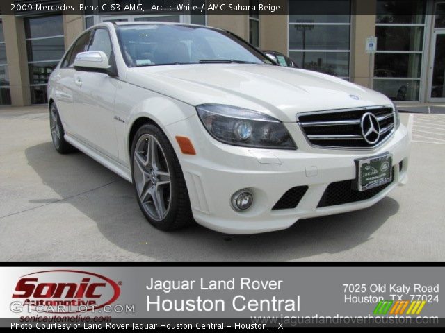 2009 Mercedes-Benz C 63 AMG in Arctic White