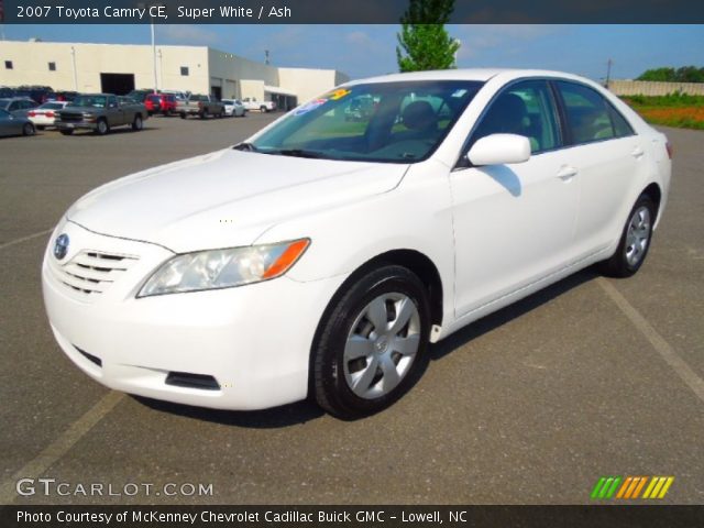 2007 Toyota Camry CE in Super White