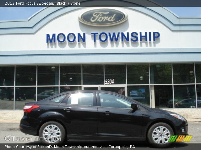 2012 Ford Focus SE Sedan in Black
