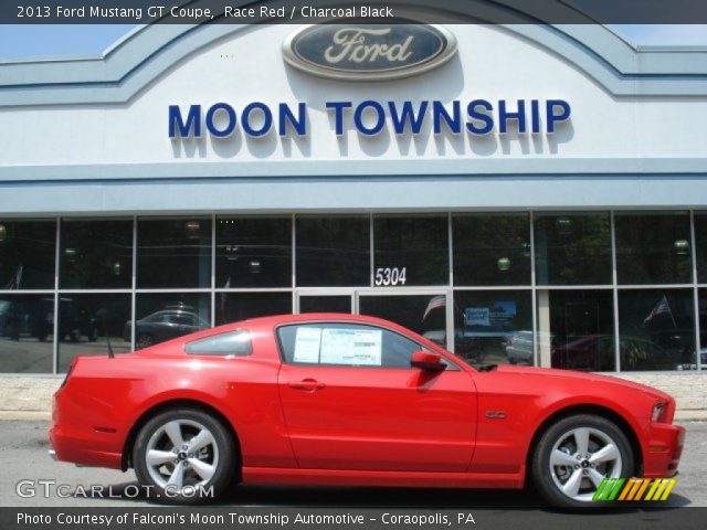 2013 Ford Mustang GT Coupe in Race Red