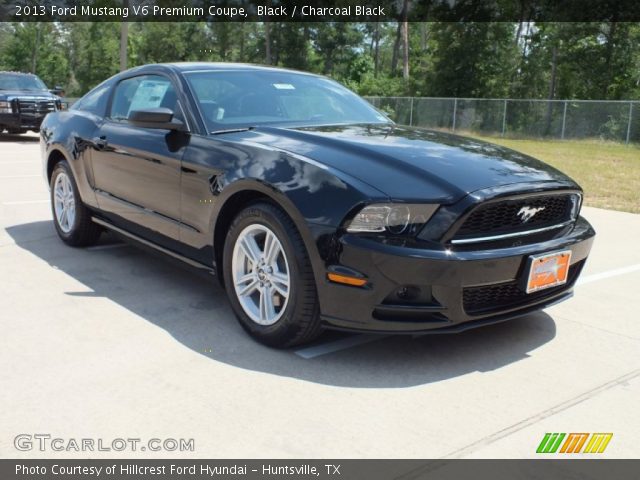 2013 Ford Mustang V6 Premium Coupe in Black