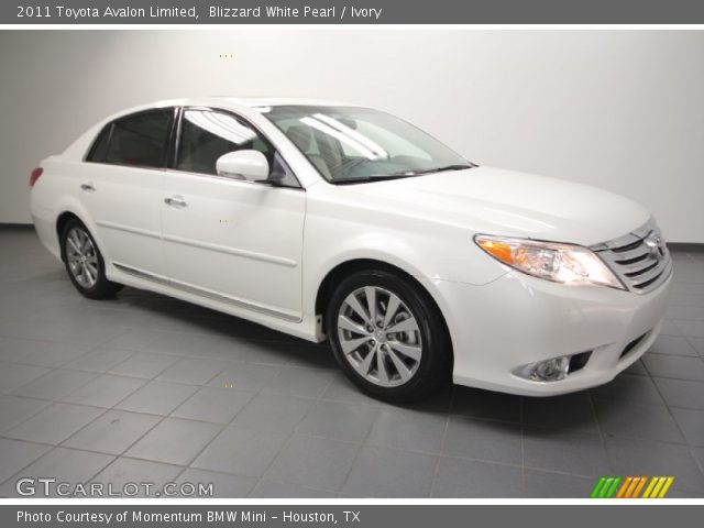 2011 Toyota Avalon Limited in Blizzard White Pearl