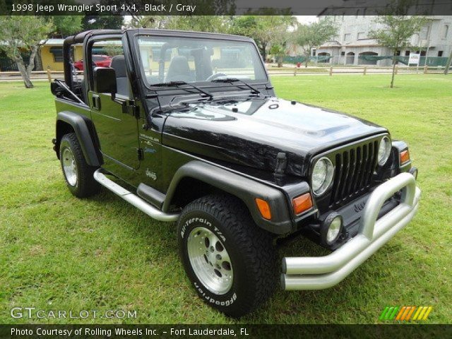 1998 Jeep Wrangler Sport 4x4 in Black