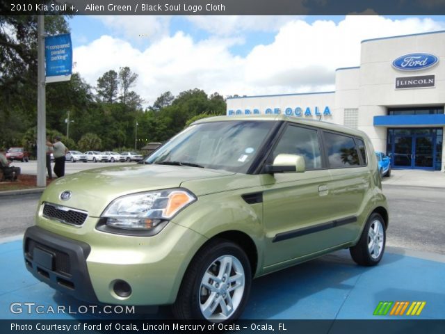 2010 Kia Soul + in Alien Green