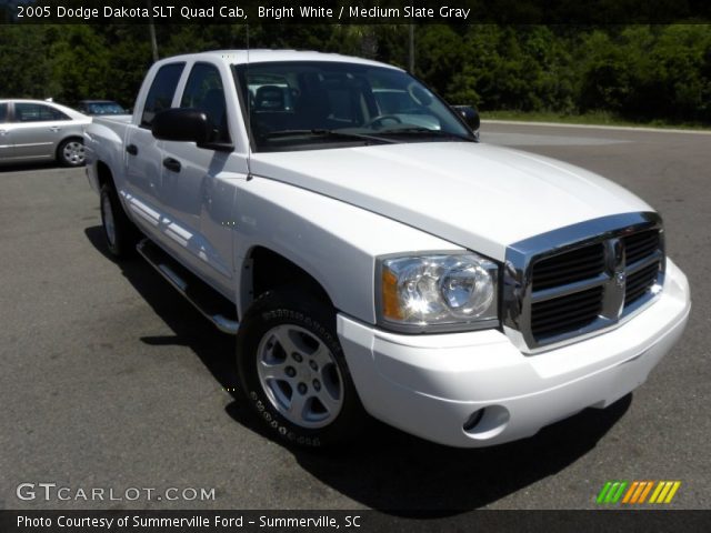 2005 Dodge Dakota SLT Quad Cab in Bright White
