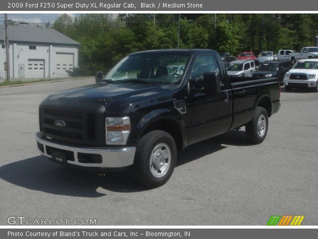 2009 Ford F250 Super Duty XL Regular Cab in Black