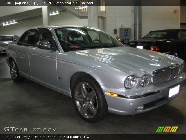 2007 Jaguar XJ XJ8 in Liquid Silver Metallic