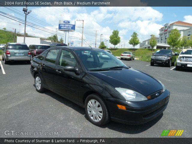 2004 Ford Focus SE Sedan in Pitch Black