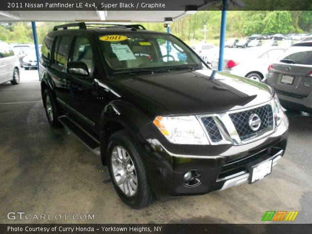 2011 Nissan Pathfinder LE 4x4 in Super Black