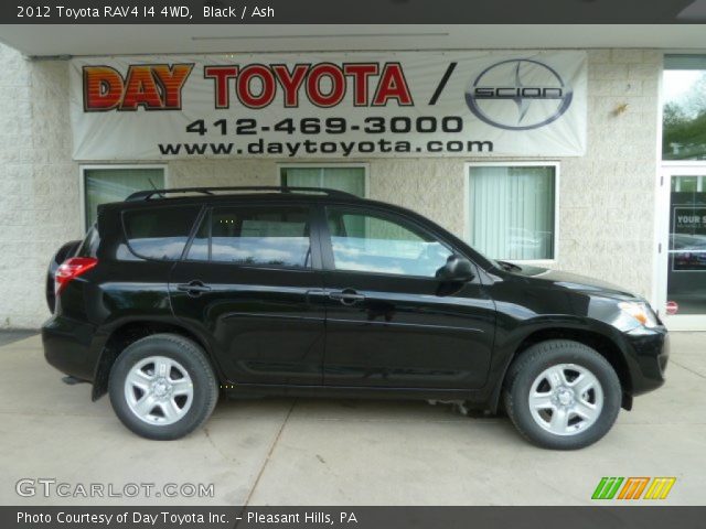 2012 Toyota RAV4 I4 4WD in Black