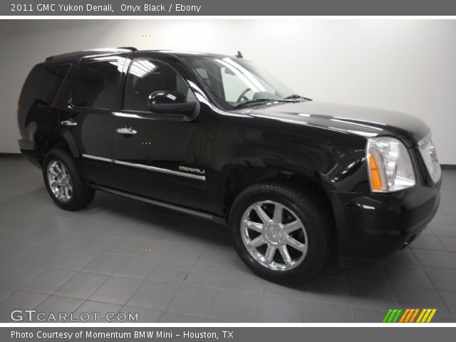 2011 GMC Yukon Denali in Onyx Black