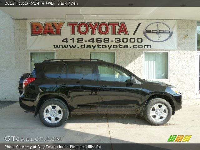 2012 Toyota RAV4 I4 4WD in Black