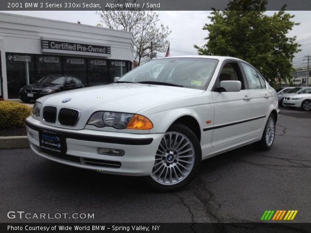 2001 BMW 3 Series 330xi Sedan in Alpine White