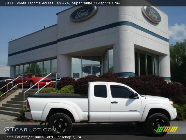 2011 Toyota Tacoma Access Cab 4x4 in Super White