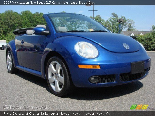 2007 Volkswagen New Beetle 2.5 Convertible in Laser Blue