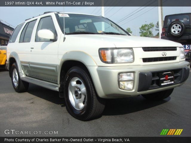 1997 Infiniti QX4 4x4 in White Pearl Tri-Coat