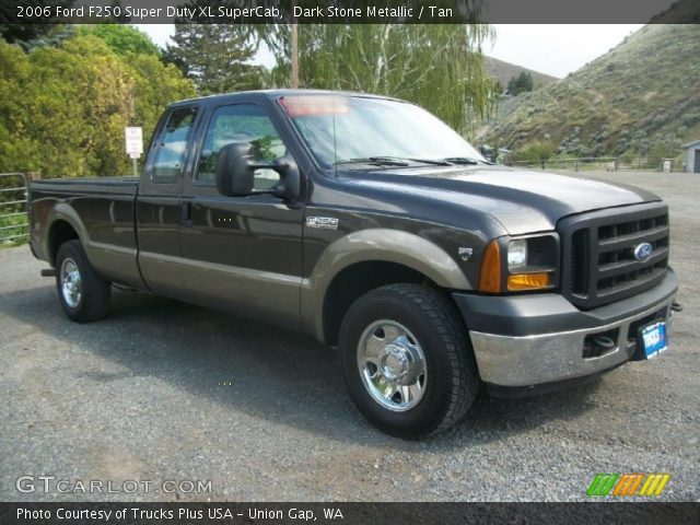 2006 Ford F250 Super Duty XL SuperCab in Dark Stone Metallic
