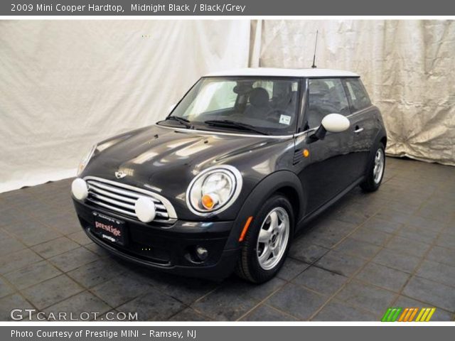 2009 Mini Cooper Hardtop in Midnight Black