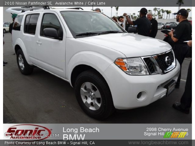 2010 Nissan Pathfinder SE in Avalanche White