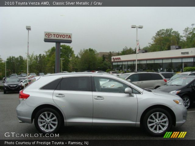 2010 Toyota Venza AWD in Classic Silver Metallic