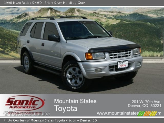 1998 Isuzu Rodeo S 4WD in Bright Silver Metallic