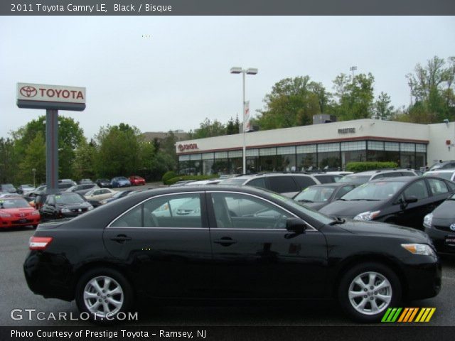 2011 Toyota Camry LE in Black