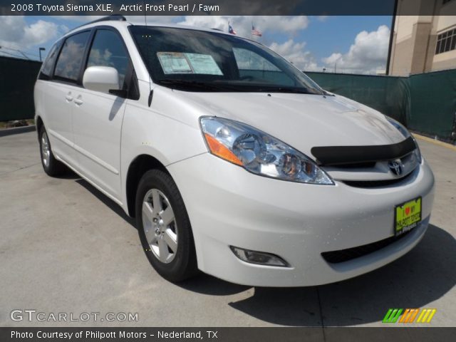 2008 Toyota Sienna XLE in Arctic Frost Pearl