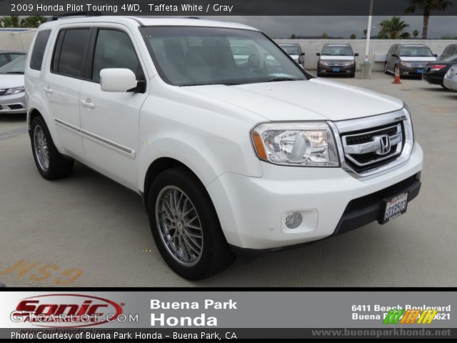 2009 Honda Pilot Touring 4WD in Taffeta White