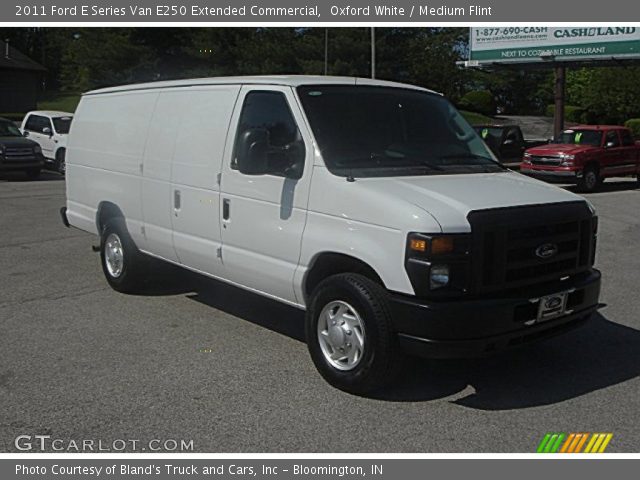 2011 Ford E Series Van E250 Extended Commercial in Oxford White