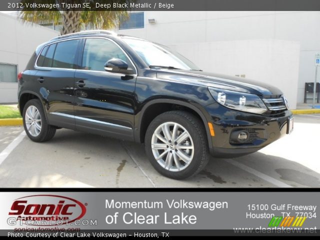 2012 Volkswagen Tiguan SE in Deep Black Metallic