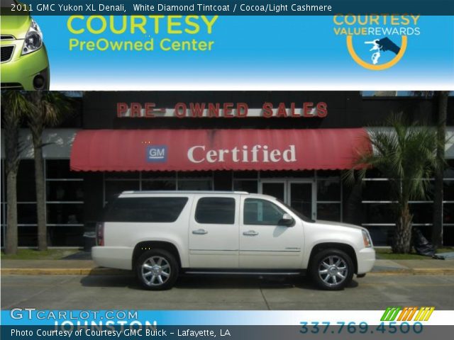 2011 GMC Yukon XL Denali in White Diamond Tintcoat