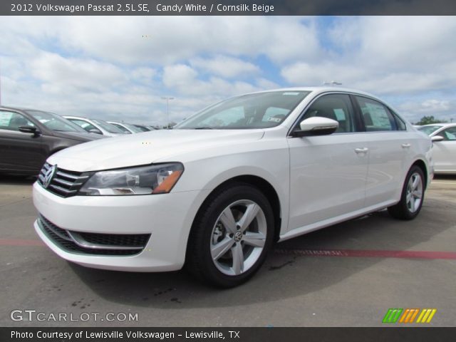 2012 Volkswagen Passat 2.5L SE in Candy White