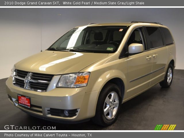 2010 Dodge Grand Caravan SXT in White Gold Pearl