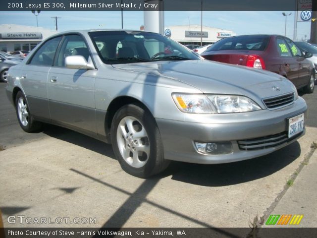 2001 Lexus ES 300 in Millenium Silver Metallic