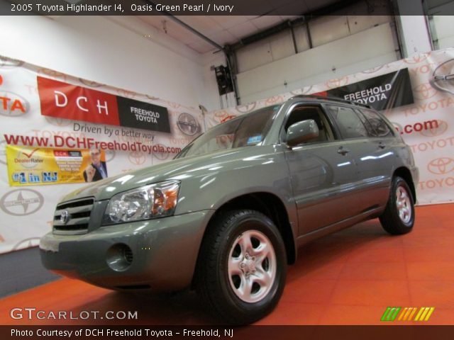 2005 Toyota Highlander I4 in Oasis Green Pearl