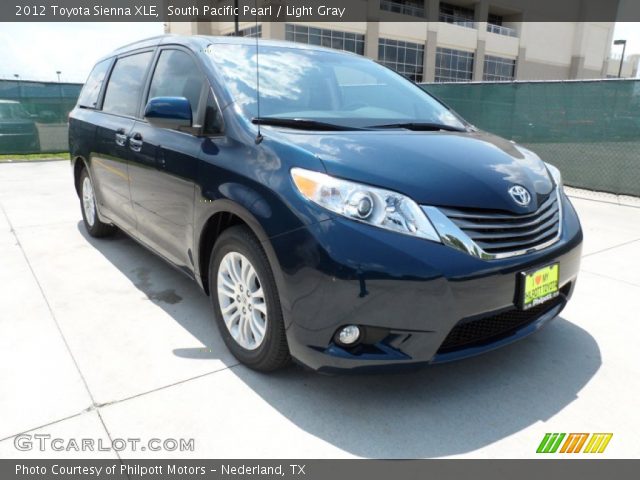 2012 Toyota Sienna XLE in South Pacific Pearl