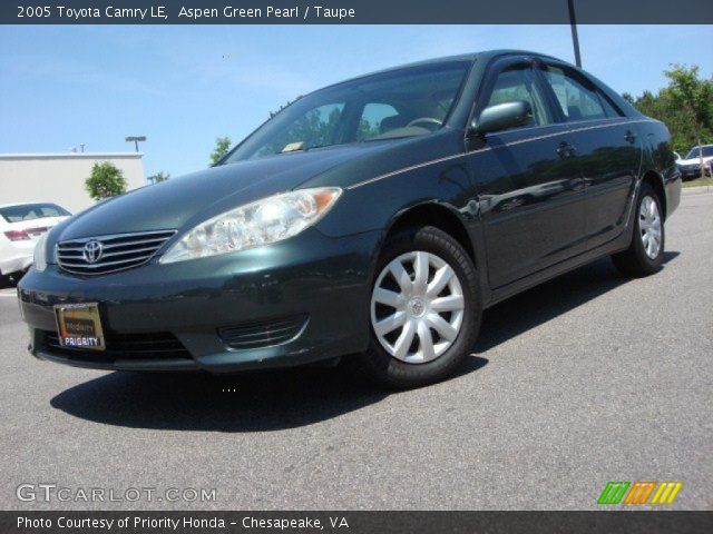2005 Toyota Camry LE in Aspen Green Pearl