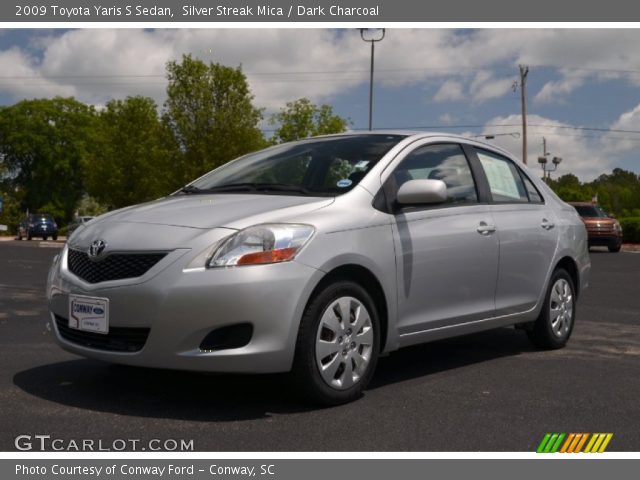 2009 Toyota Yaris S Sedan in Silver Streak Mica