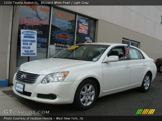 2009 Toyota Avalon XL in Blizzard White Pearl